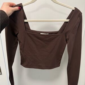 Aritzia Babaton Contour Brown Square Neck Long Sleeve Top